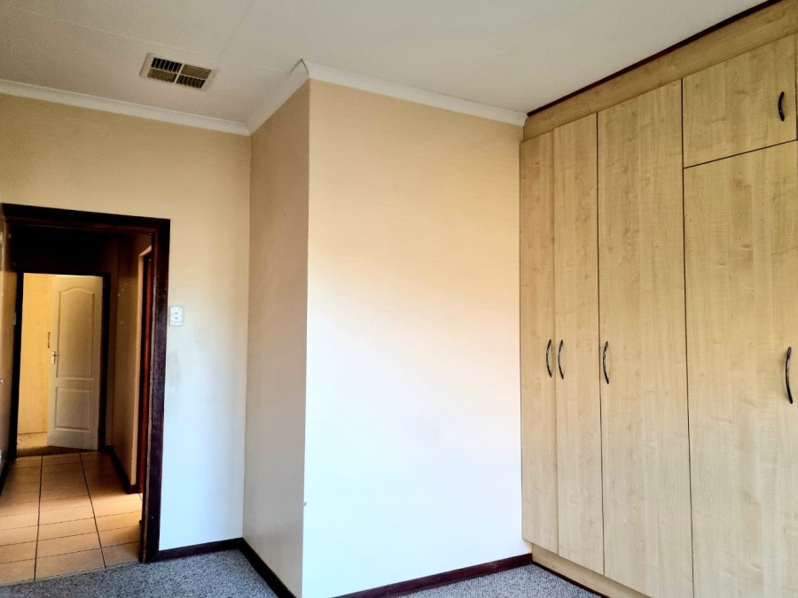 3 Bedroom Property for Sale in Hillcrest Northern Cape